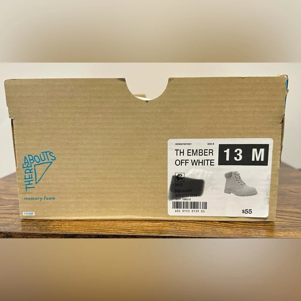 Thereabouts Girls Ember Off White Flat Heel Hiking Boots NWT Various Sizes